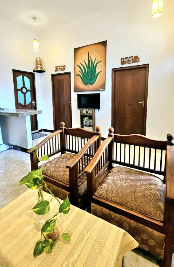 Aloevera Villa Negombo Exterior photo