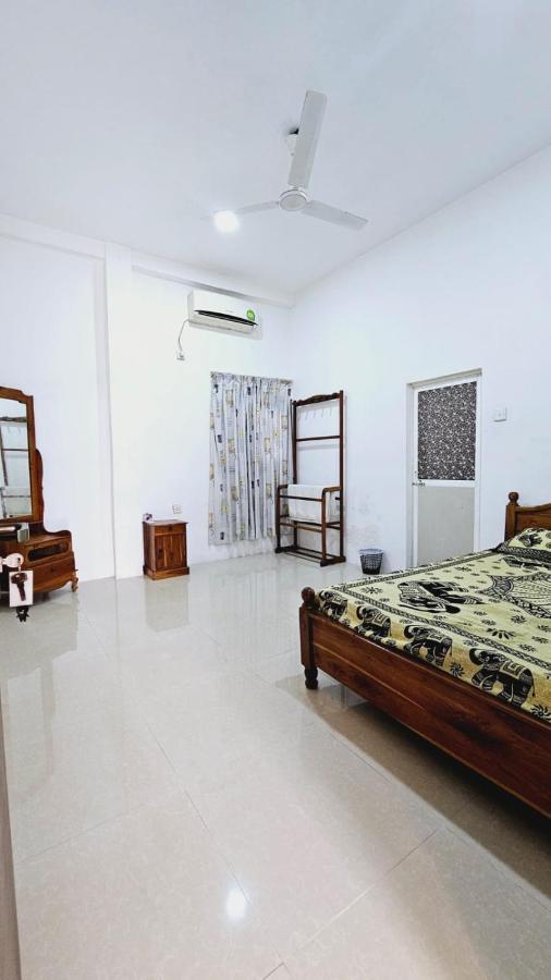 Aloevera Villa Negombo Exterior photo